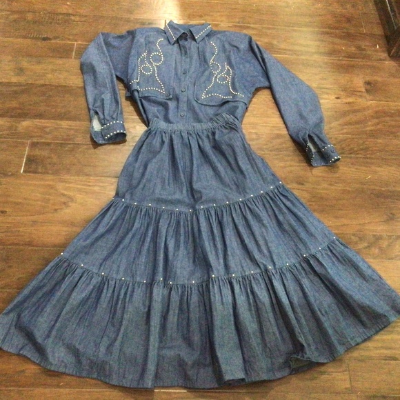 Beautiful vintage skirt and western shirt set made by Spencer creations in USA - Picture 1 of 7